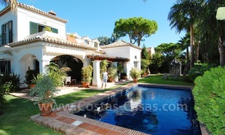 Villa de plage à vendre sur la nouvelle Mille d' Or entre Marbella et Estepona 0