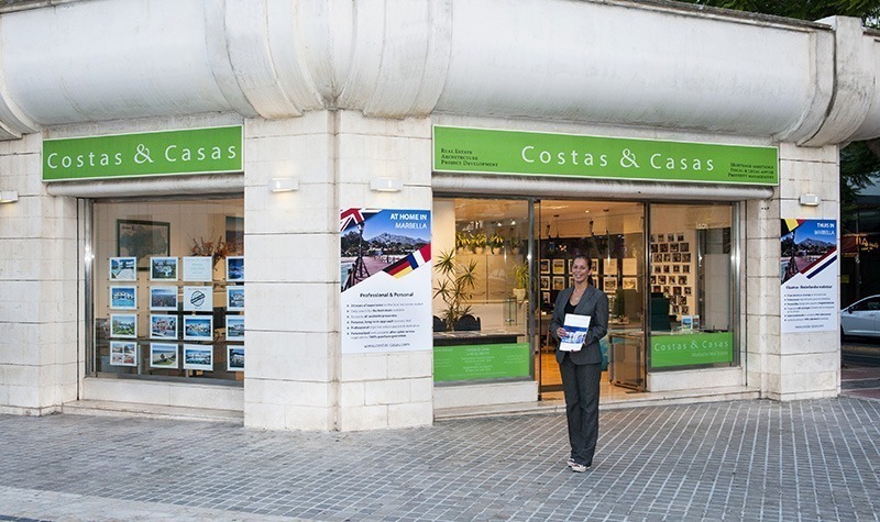 Agence Costas & Casas à Puerto Banus - Marbella
