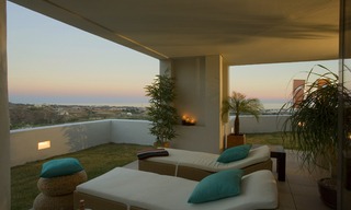 Appartements modernes à vendre dans un complexe en première ligne de Golf à Marbella - Benahavis 8
