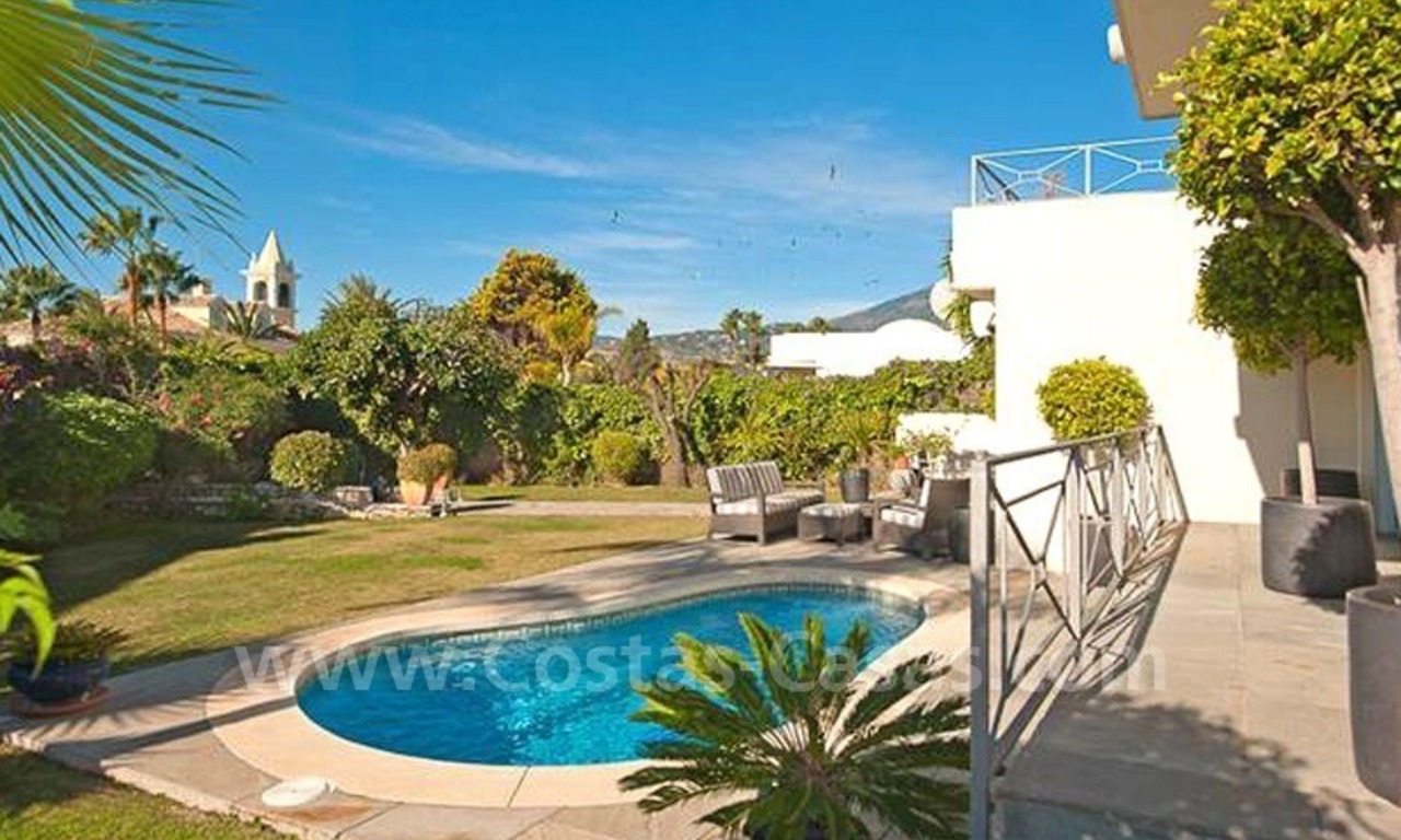 Villa contemporaine à vendre dans Nueva Andalucía - Marbella 2