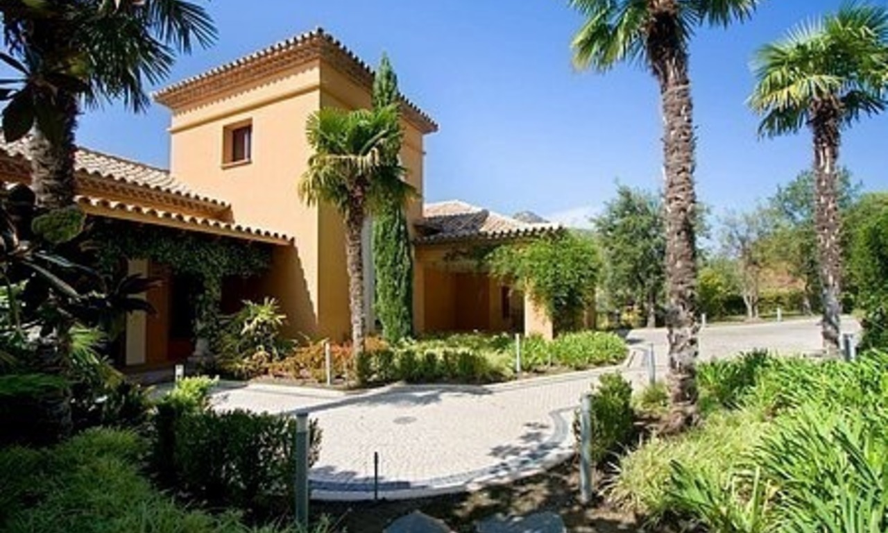 Villa de luxe à vendre dans un complexe de golf à Marbella - Benahavis 16