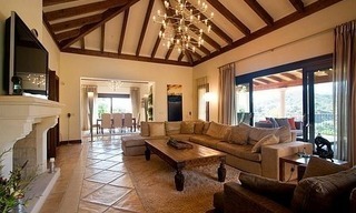 Villa de luxe à vendre dans un complexe de golf à Marbella - Benahavis 2