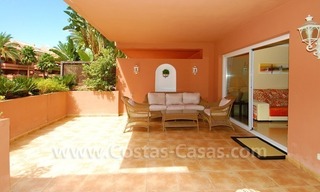 Appartement rez de chaussée de luxe spacieux à vendre dans Nueva Andalucía très prêt de Puerto Banús à Marbella 0