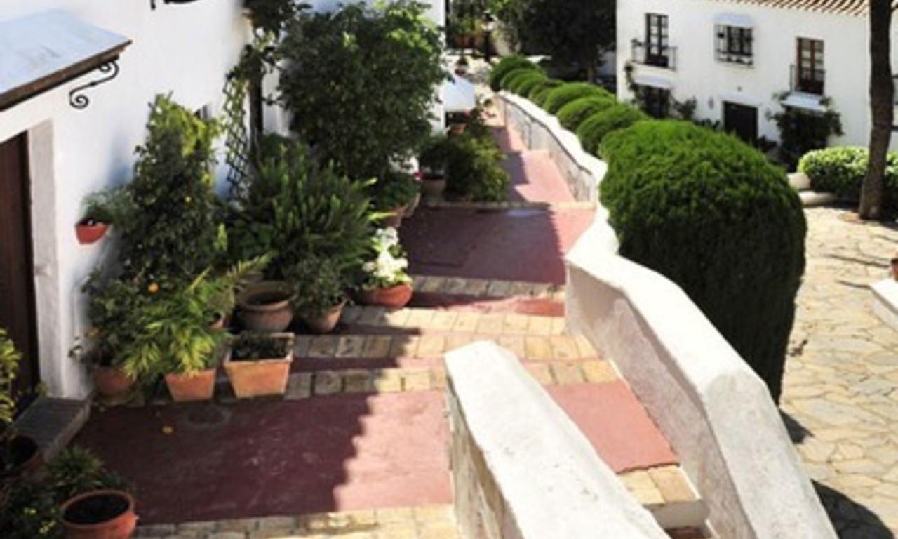 Appartement exclusif à vendre dans un village andalou dans le coeur de la Mille d' Or, Marbella - Puerto Banús 14