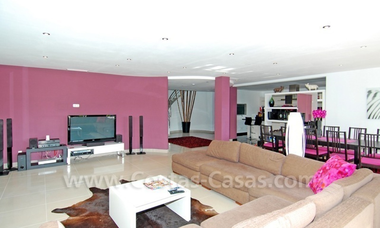 Villa exclusive de style contemporaine à acheter dans la zone de Marbella - Benahavis 4