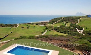 Opportunité! Appartements de luxe en première ligne de golf et première ligne de plage en vente sur la Costa del Sol 4