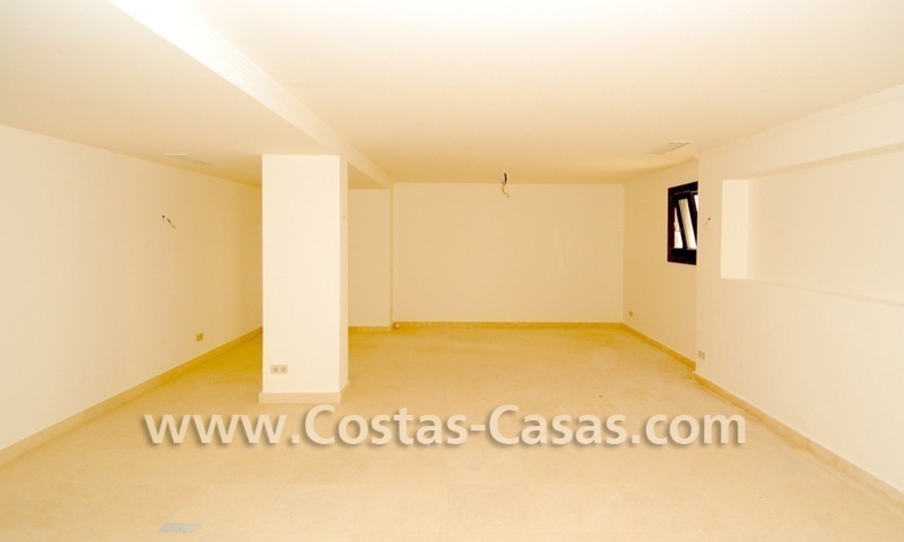 Confortable villa de luxe à acheter dans un complexe fermé dans la zone de Benahavis - Estepona - Marbella 18