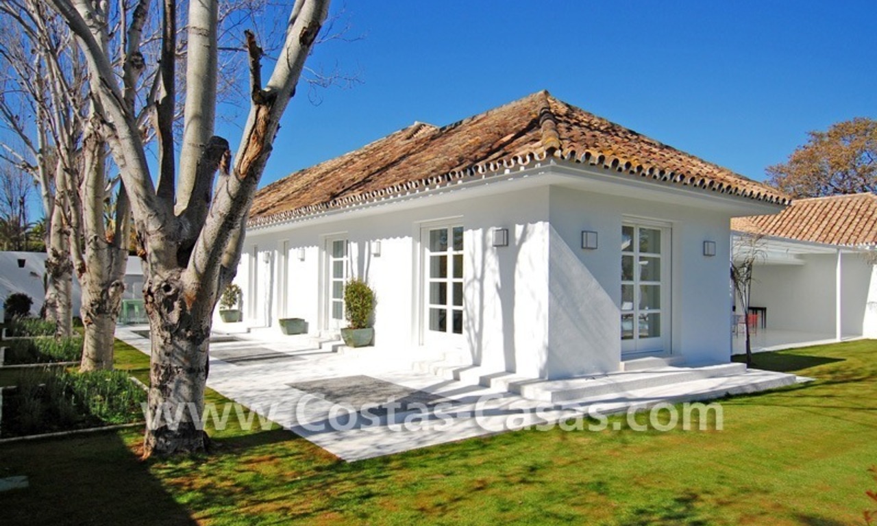 Villa andalouse moderne à vendre près de la plage à Marbella 6