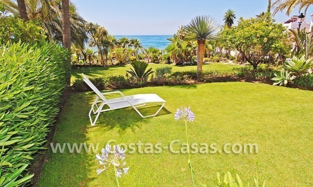 Appartement exclusif en première ligne de plage à vendre, Estepona - Marbella 12