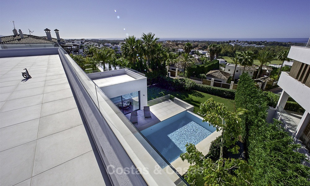 Nouvelles villas de conception moderne de luxe à vendre, Marbella - Benahavis, vues golf et mer 13540