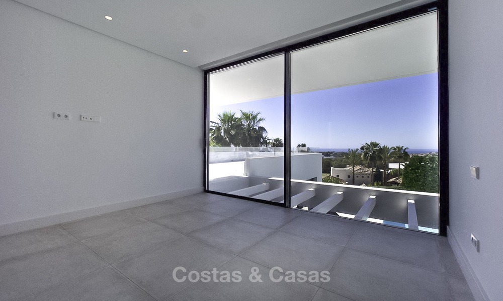 Nouvelles villas de conception moderne de luxe à vendre, Marbella - Benahavis, vues golf et mer 13544