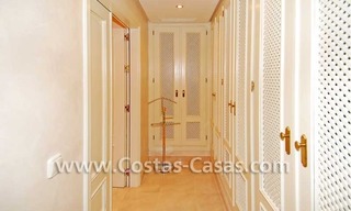 Appartement de luxe en première ligne de plage dans un complexe sur la nouvelle Mille d' Or, Marbella - Estepona 14