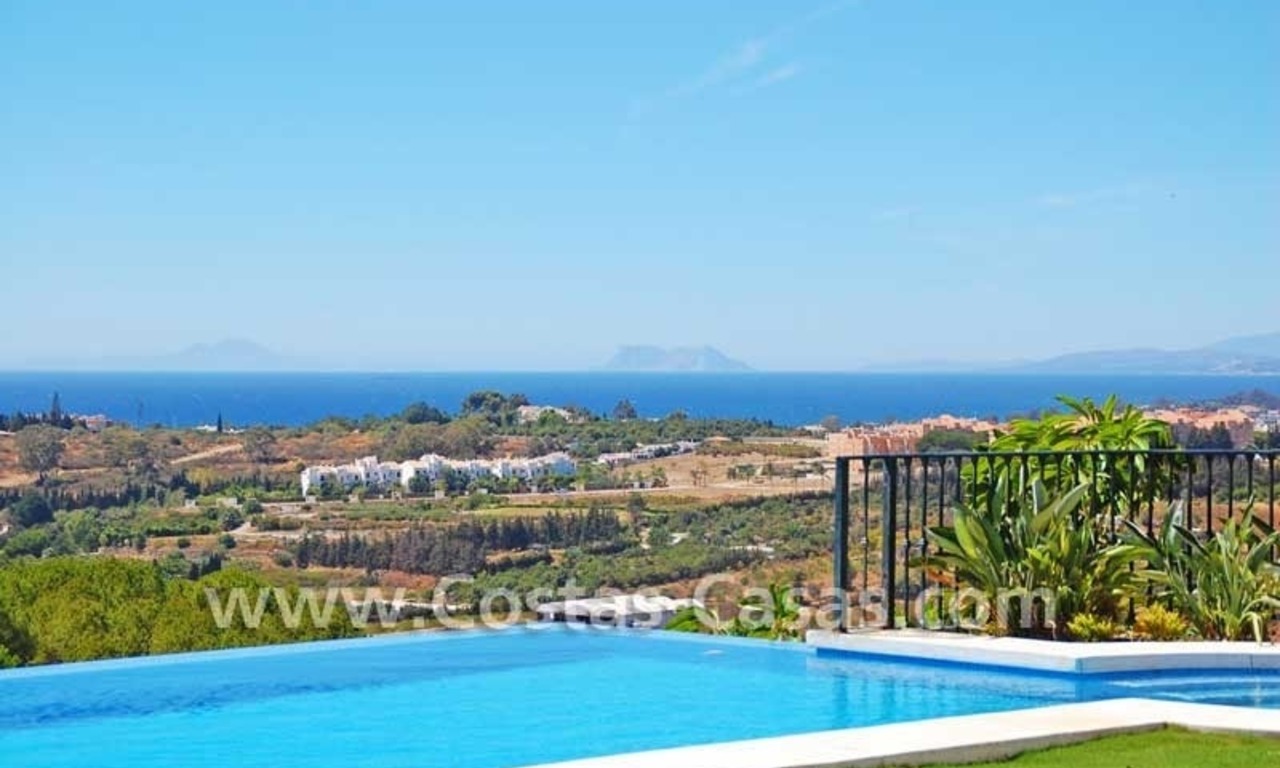 Villa de luxe à acheter dans un complexe de golf exclusif, nouvelle Mille d' Or, Puerto Banús - Marbella - Benahavis - Estepona 2