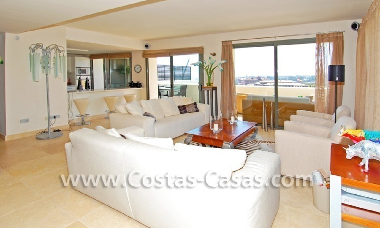 Penthouse moderne de luxe en première ligne de golf dans un complexe de 5 étoiles dans la zone de Benahavis - Estepona - Marbella 11