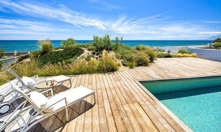 Villa moderne en bord de mer à vendre à Marbella avec vue sur la Méditerranée 1201 