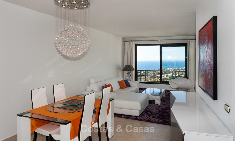 Opportunité! Appartement moderne presque-nouveau de luxe à vendre à Marbella 14577