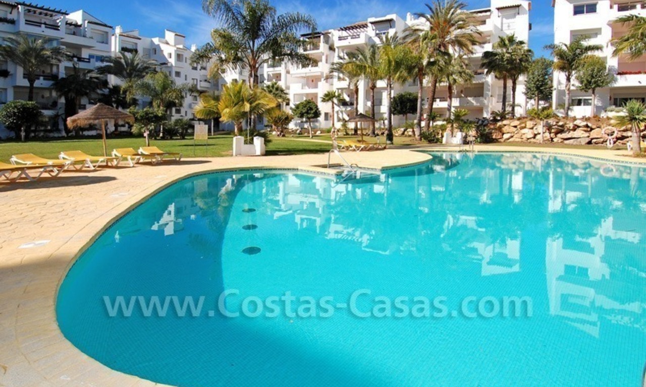  Appartement de plage luxueux en vente dans un complexe situé en face de la mer sur la nouvelle Mille d' Or, Marbella - Estepona 18