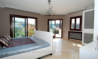 Villa exclusive de style andalou à vendre dans la zone de Marbella - Benahavis 28