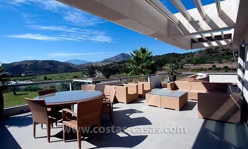Appartement luxueux et contemporain de golf à vendre dans la zone de Marbella - Benahavis 