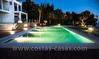 À vendre! Énormes maisons luxueuses de style moderne à Marbella 16