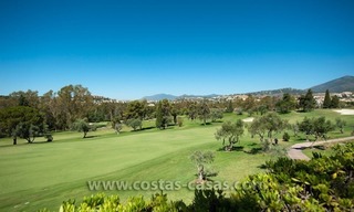 A vendre: maison mitoyenne en première ligne de golf à Nueva Andalucía, Marbella 15