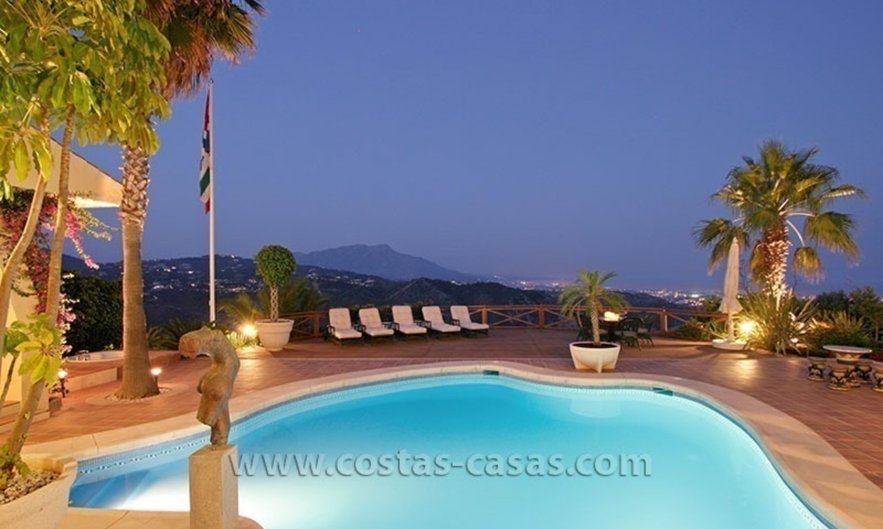 À vendre: Villa unique située sur un grand terrain à Benahavís - Marbella 0