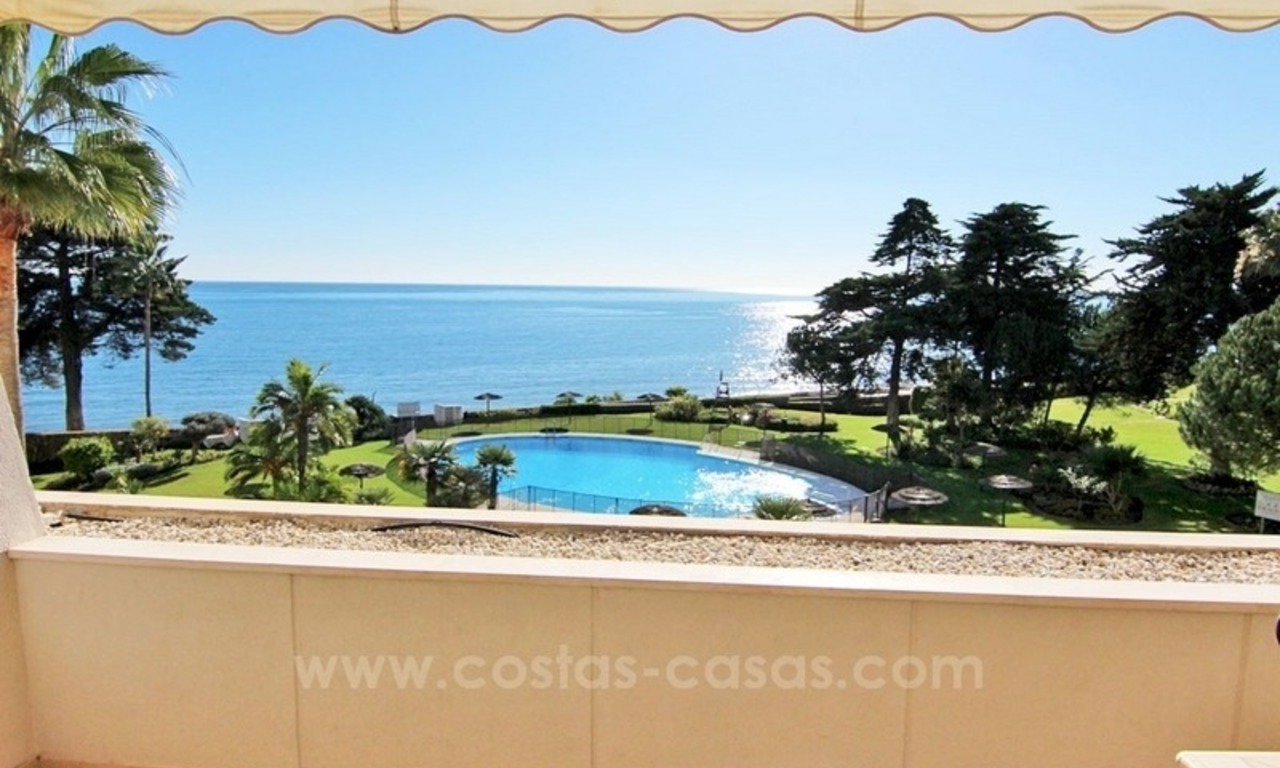 Appartement en bord de mer à vendre, complexe en première ligne de plage, Nouvelle Mille d’Or, Marbella - Estepona 1