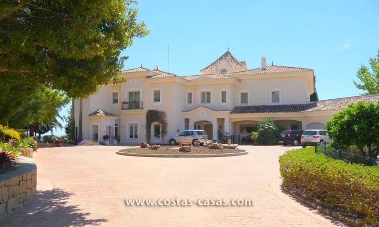 À vendre: grande demeure près d’un parcours de golf à Benahavís - Marbella 1