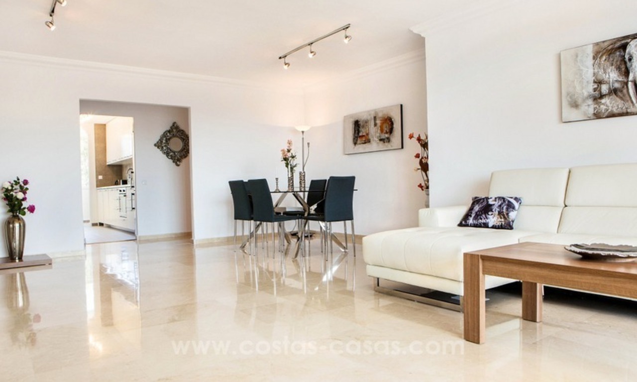 Spacieux appartement en vente très bien placé à Nueva Andalucia à Marbella, à proximité de Puerto Banús 10