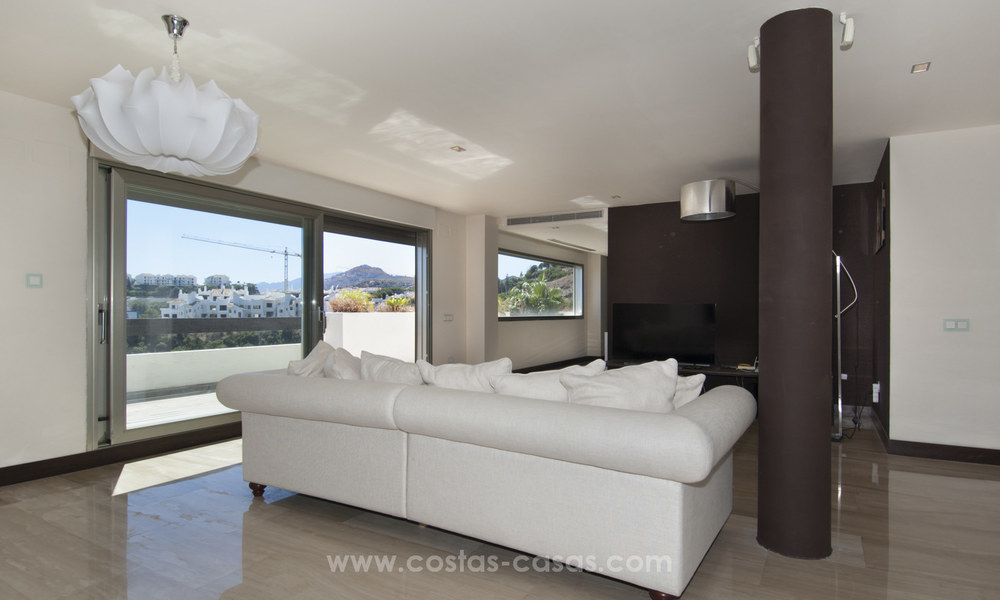 Appartement penthouse modern avec des vues mer panoramiques en vente à Benahavis - Marbella 19984