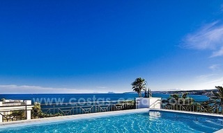 Appartement de luxe à acheter près de la plage à Estepona, Costa del Sol 9