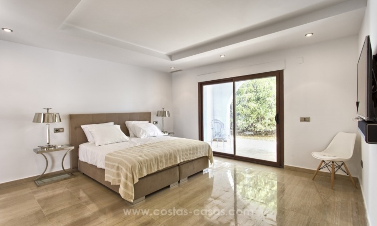 Villa de style andalou moderne à vendre à Nueva Andalucia, Marbella 17