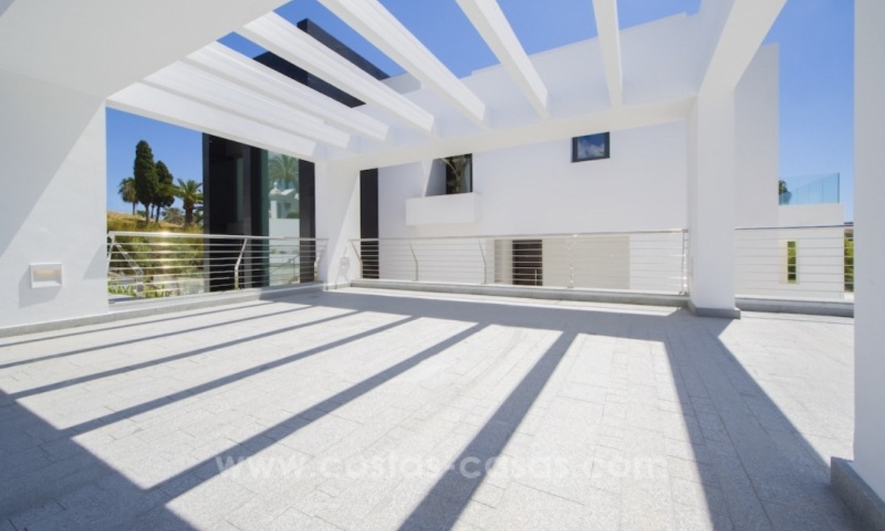 Villa moderne récemment construite en vente à Nueva Andalucía, Marbella 11