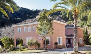  Villa en vente à Benahavis - Marbella: Urbanisation El Madroñal sur une parcelle plate de 11.000m2 avec des vues impressionantes 9