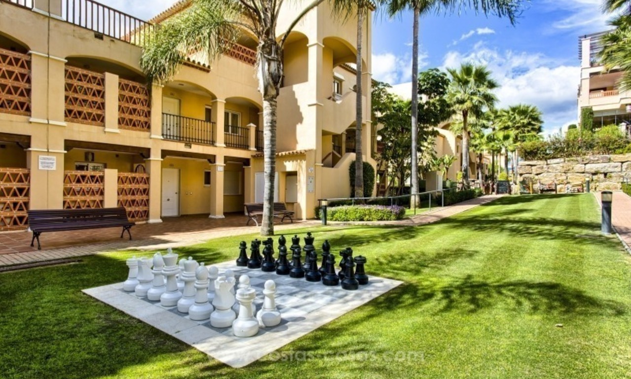 Spacieux appartement en première ligne de golf à vendre à Estepona - Benahavis - Marbella 17