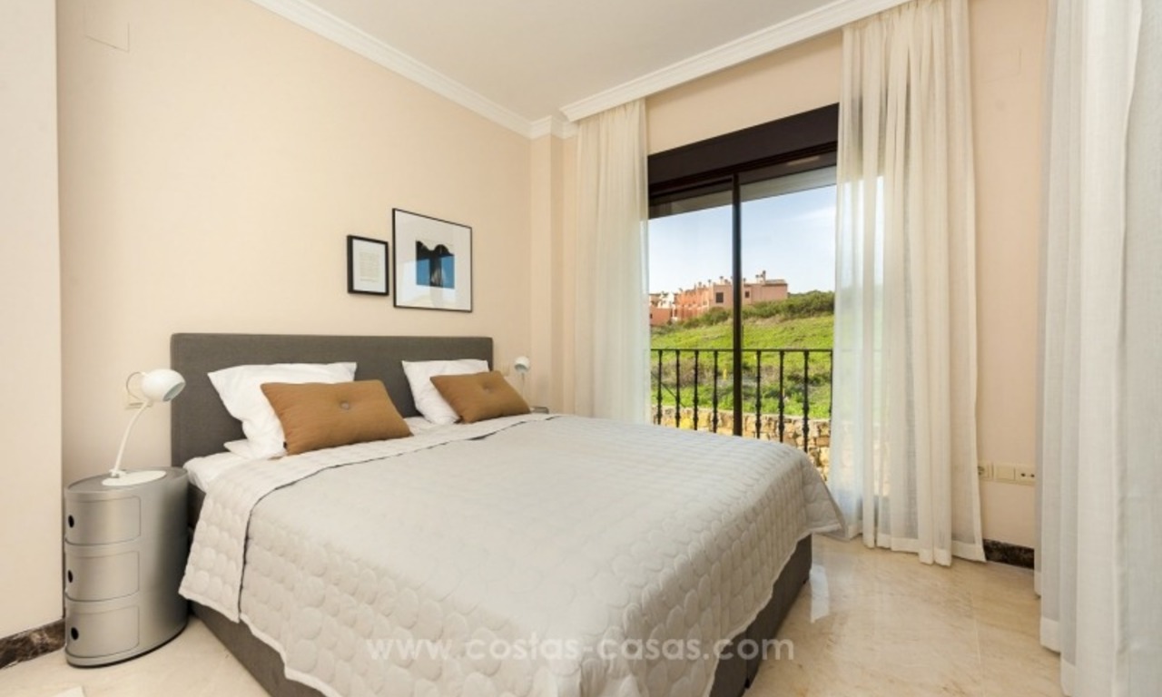 Villas en première ligne de golf en vente à Estepona, Costa del Sol 8