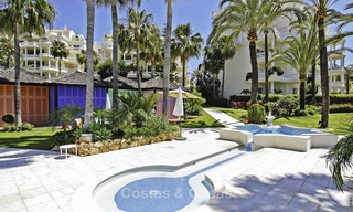 Appartements de luxe en bord de mer à vendre à Las Dunas Park, Nouvelle Mille d’Or, Marbella - Estepona 42381 