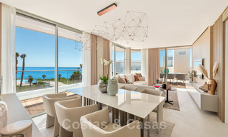 Appartements modernes de luxe en première ligne de plage à vendre à Estepona, Costa del Sol. Prêt à emménager 27766 