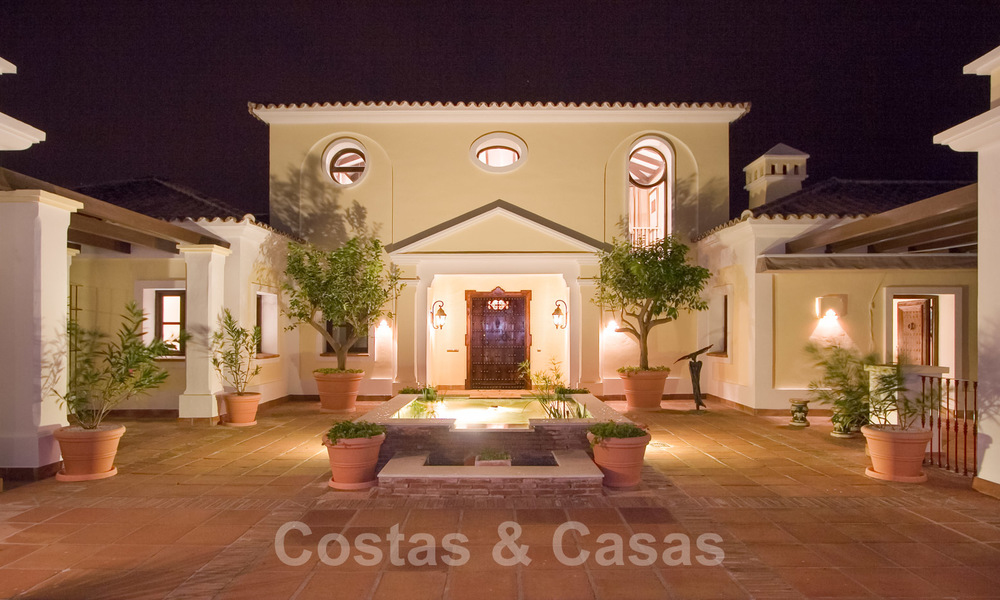 Villa exclusive à vendre, avec vue sur mer à un complexe exclusif dans la région de Marbella - Benahavis 22364