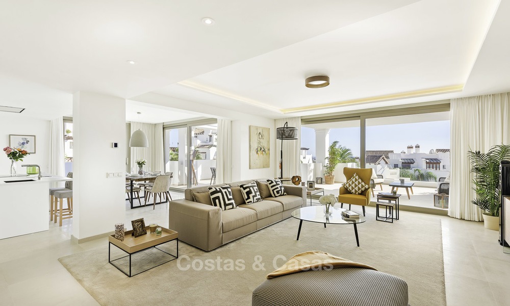 Beaux appartements de luxe à vendre dans un complexe exclusif à Nueva Andalucia - Marbella avec vue sur le golf et la mer 12461