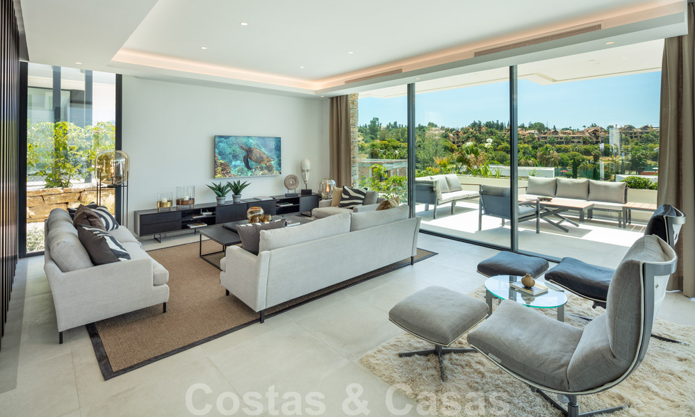 Nouvelles villas modernes de luxe à vendre sur un terrain de golf du New Golden Mile, Marbella - Estepona 32945