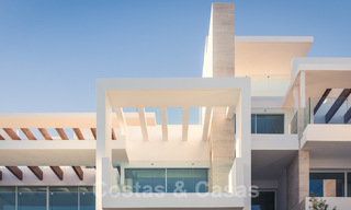 Appartements de luxe modernes et contemporains avec vue imprenable sur mer à vendre, à quelques minutes en voiture du centre de Marbella. 38306 