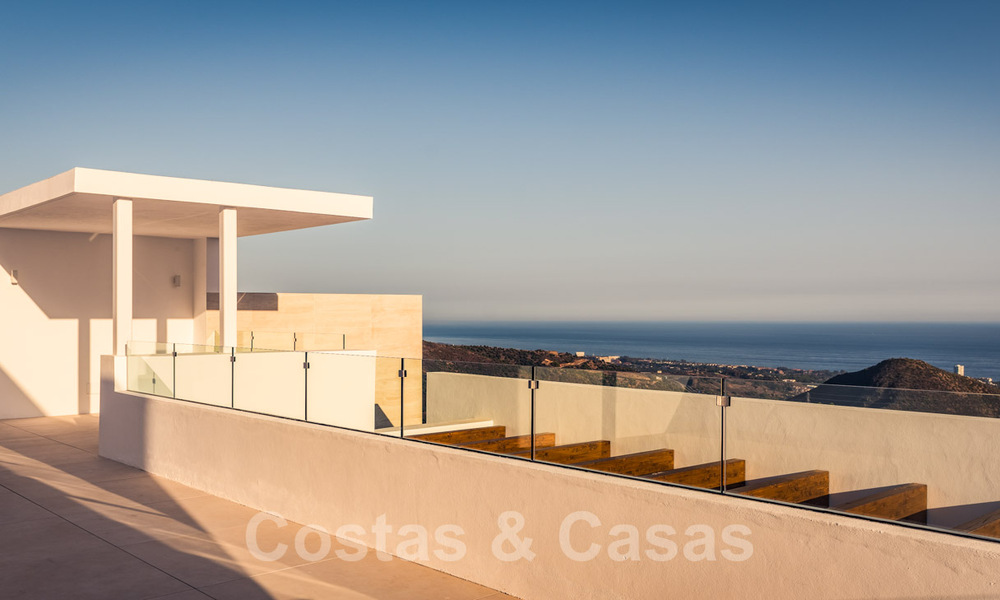 Appartements de luxe modernes et contemporains avec vue imprenable sur mer à vendre, à quelques minutes en voiture du centre de Marbella. 38310