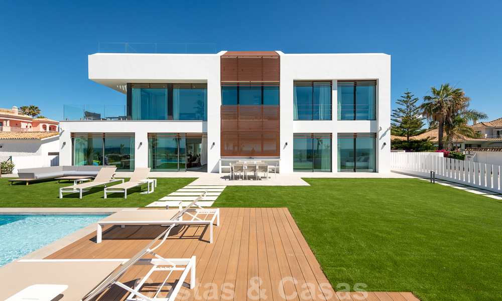 Villa de luxe unique en front de mer à vendre, New Golden Mile, Marbella - Estepona. 34249