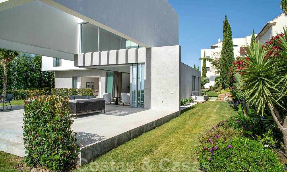 Villa de luxe contemporaine, neuve, avec vue panoramique sur la mer à vendre, dans un complexe de golf exclusif, Benahavis - Marbella 26525