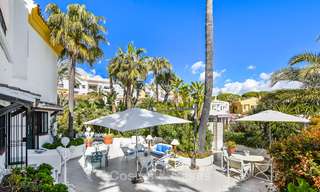 Charmant, très spacieux appartement duplex en rez-de-chaussée à vendre, première ligne de plage - Cabopino, Marbella Est 10262 