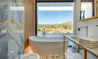Nouvelles villas de luxe modernes et exclusives dans un complexe de golf à vendre à Mijas, Costa del Sol 56682 