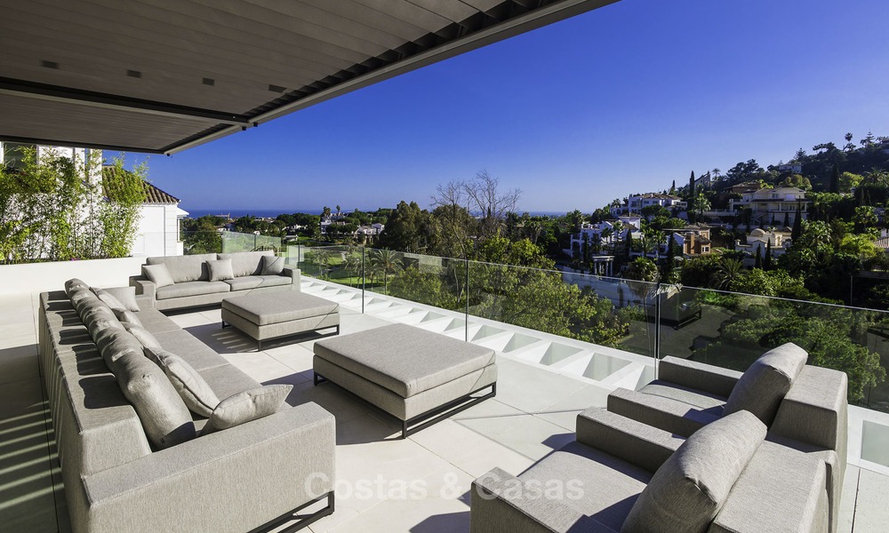 Villa de luxe flambant neuve et moderne avec vue panoramique sur la mer à vendre, prête à emménager, dans une urbanisation chic de golf à Nueva Andalucía, Marbella 13262