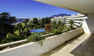 Appartements et Penthouses à vendre dans un complexe de plage de luxe sur le New Golden Mile, entre Marbella et Estepona 13786 