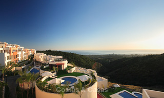 Penthouse moderne avec grande terrasse avec vue sur mer à vendre à Marbella 17018 